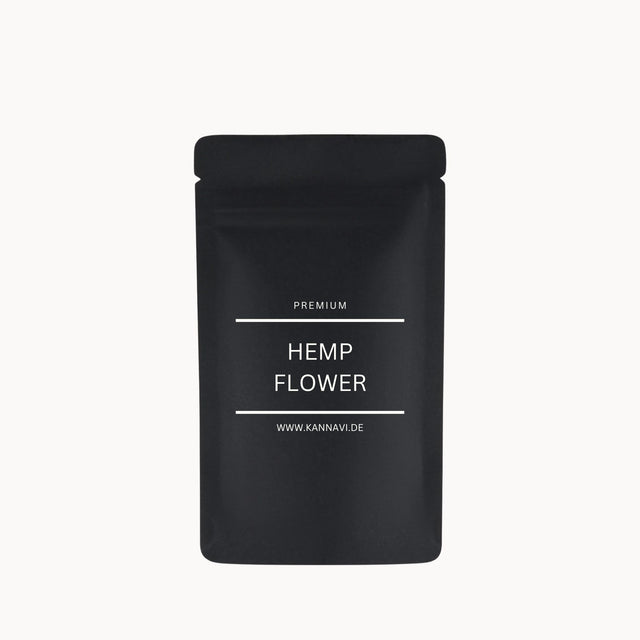 CBD Blüten 1g im Standbeutel – praktische und frische Verpackung von Kannavi.

