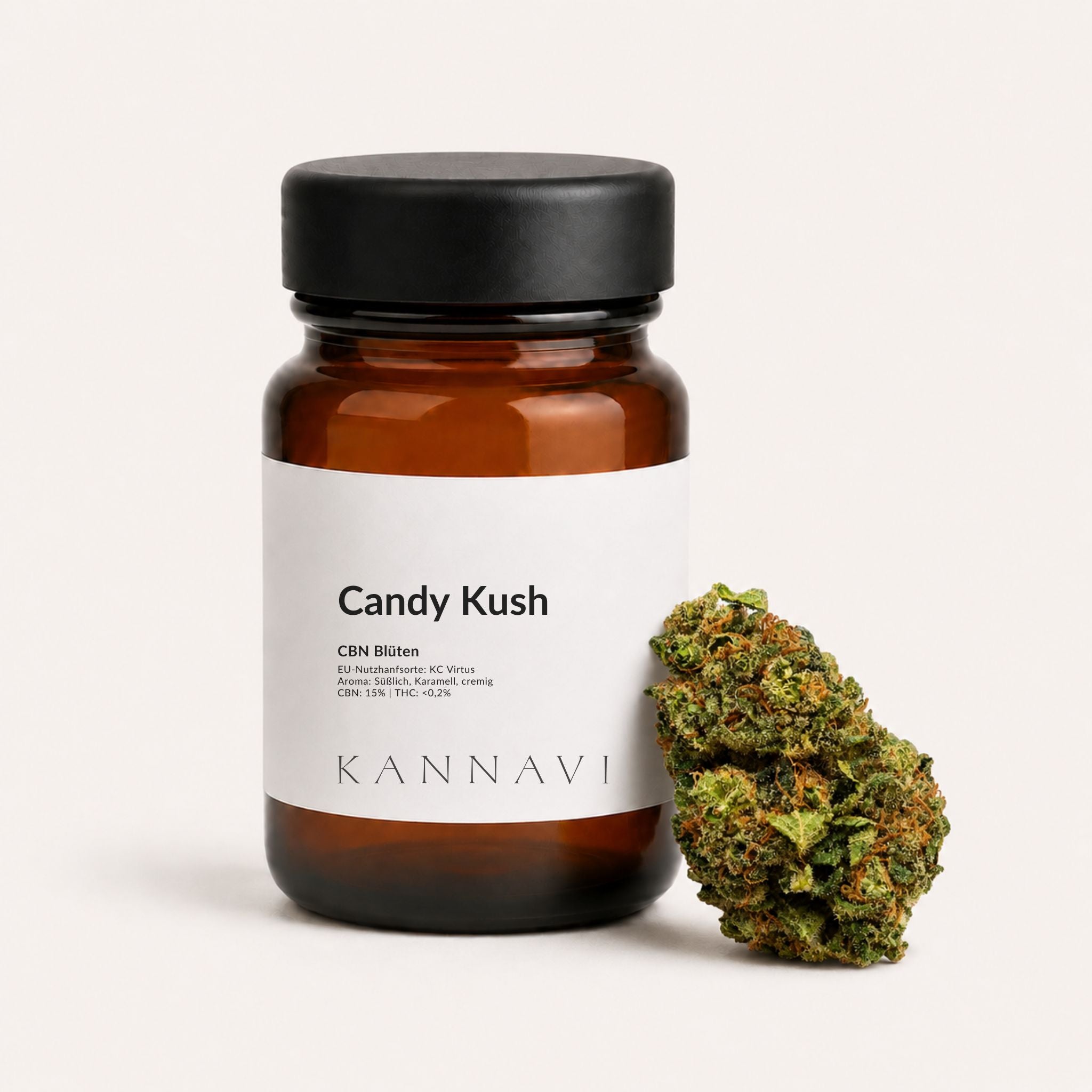 Candy Kush CBN-Blüten mit Produktglas und Hanfblüte im Kannavi Stil
