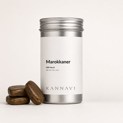 Marokkaner CBD Hasch mit Aludose und Haschstück im Kannavi Stil